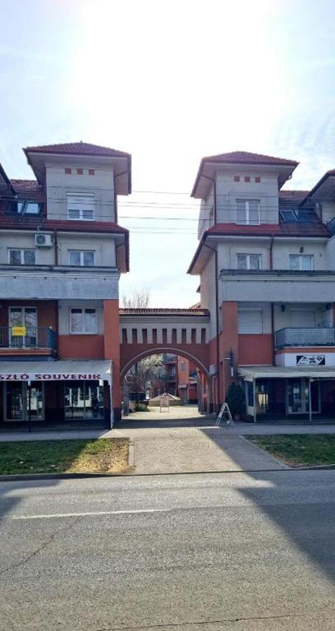 Tilla Apartman Hajdúszoboszló Zewnętrze zdjęcie